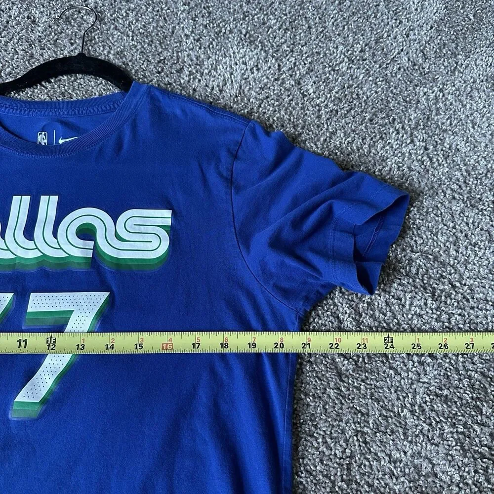 Nike NBA Dallas Mavericks Luka Doncic 22/23 City Edition Blue M Jersey T-Shirt